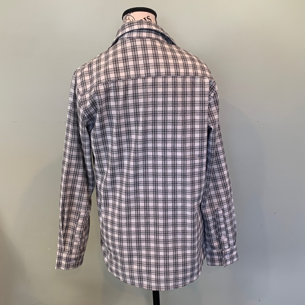 Women’s Fits like a Small Labeled Large Black and White Plaid Button Front Shirt - Picture 3 of 6